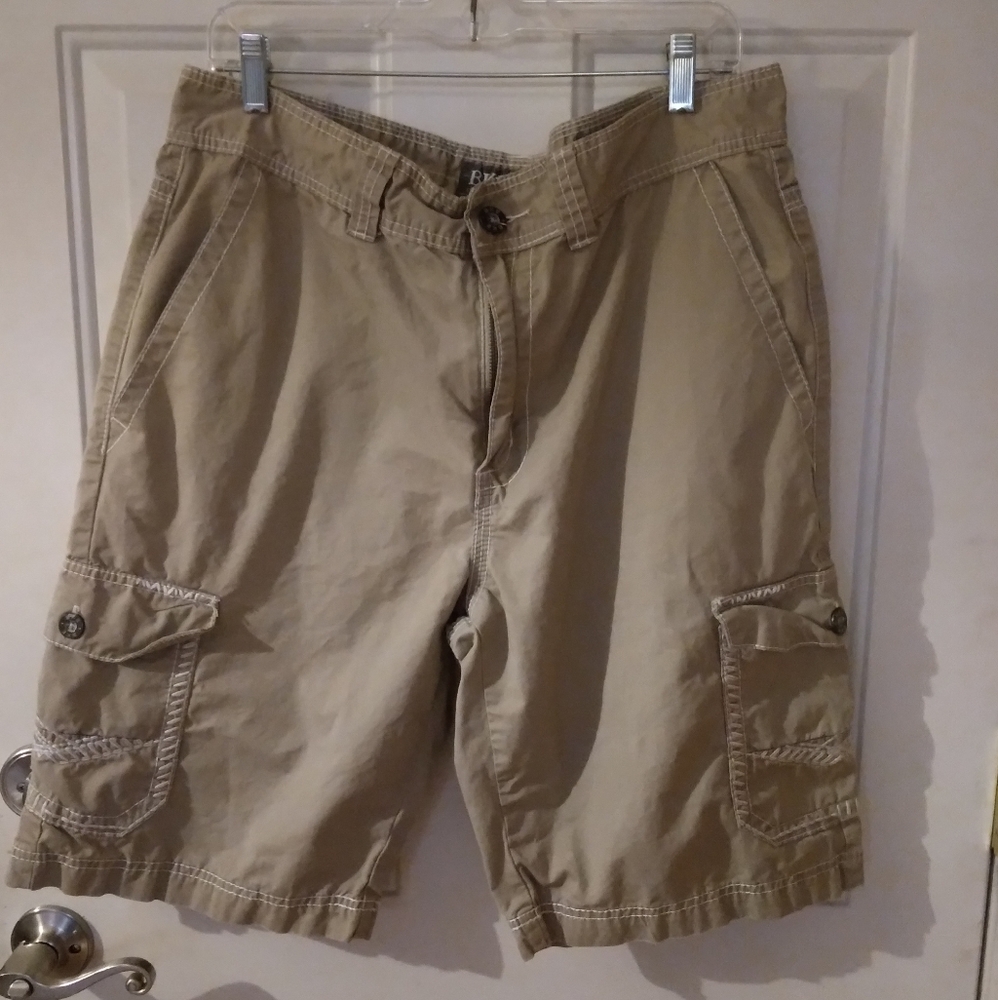 Buckle Cargo